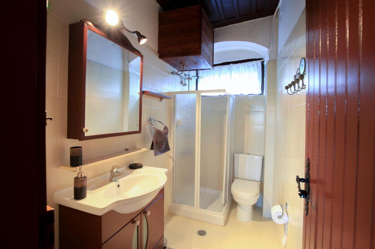 Dandy Villas Amfiklia - Pasithea - Stunning View - Fireplace - Parking 阿姆菲克利亚 外观 照片